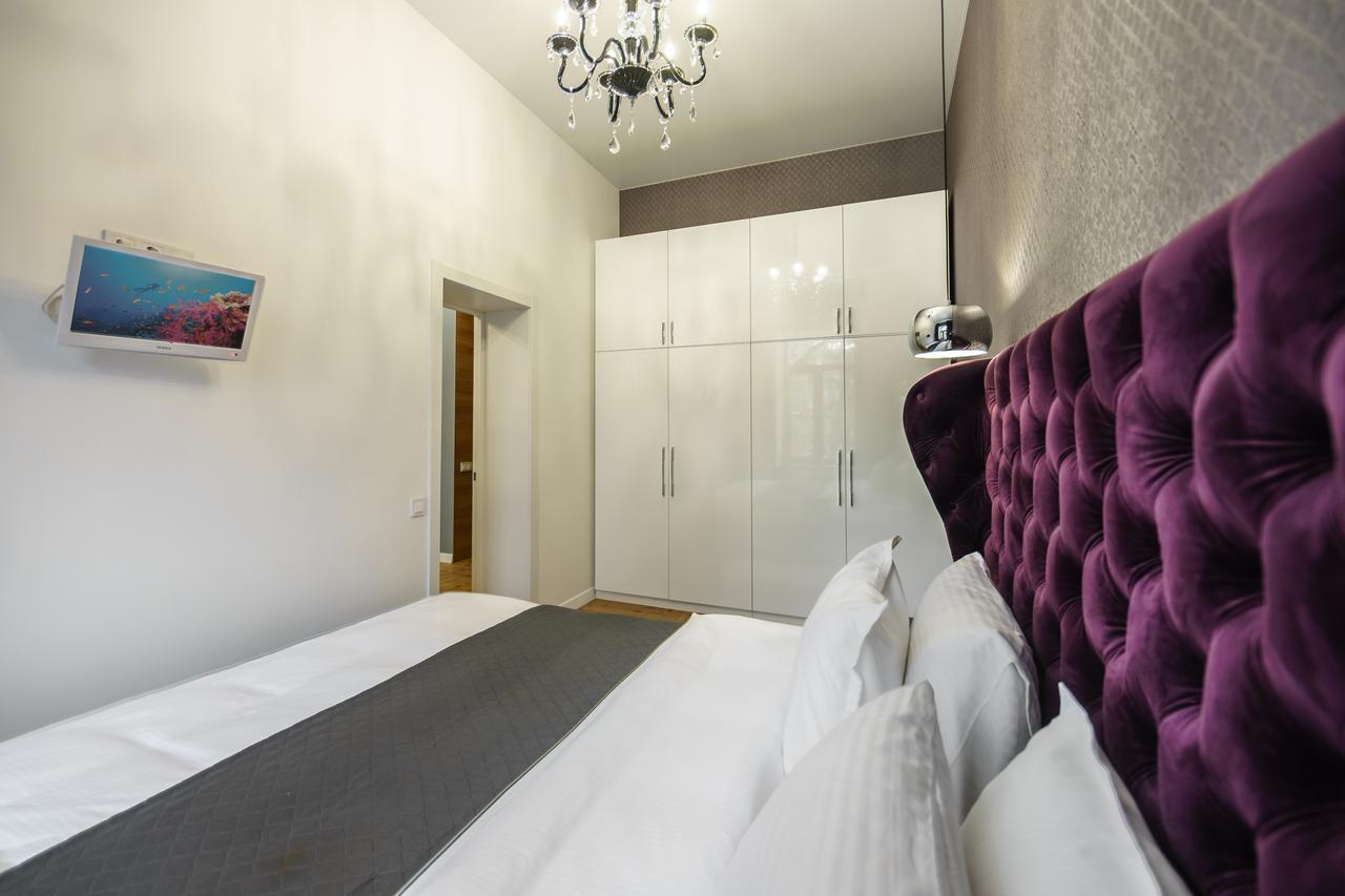 Pushkinskaya Apartments Kiev Buitenkant foto