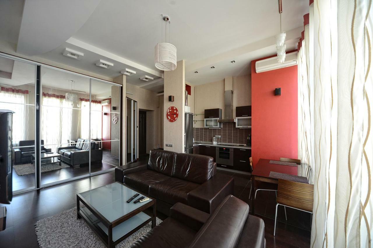 Pushkinskaya Apartments Kiev Buitenkant foto